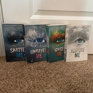 Shatter me book series